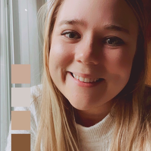 Meet your Posher, Stephanie - Picture 1 of 1